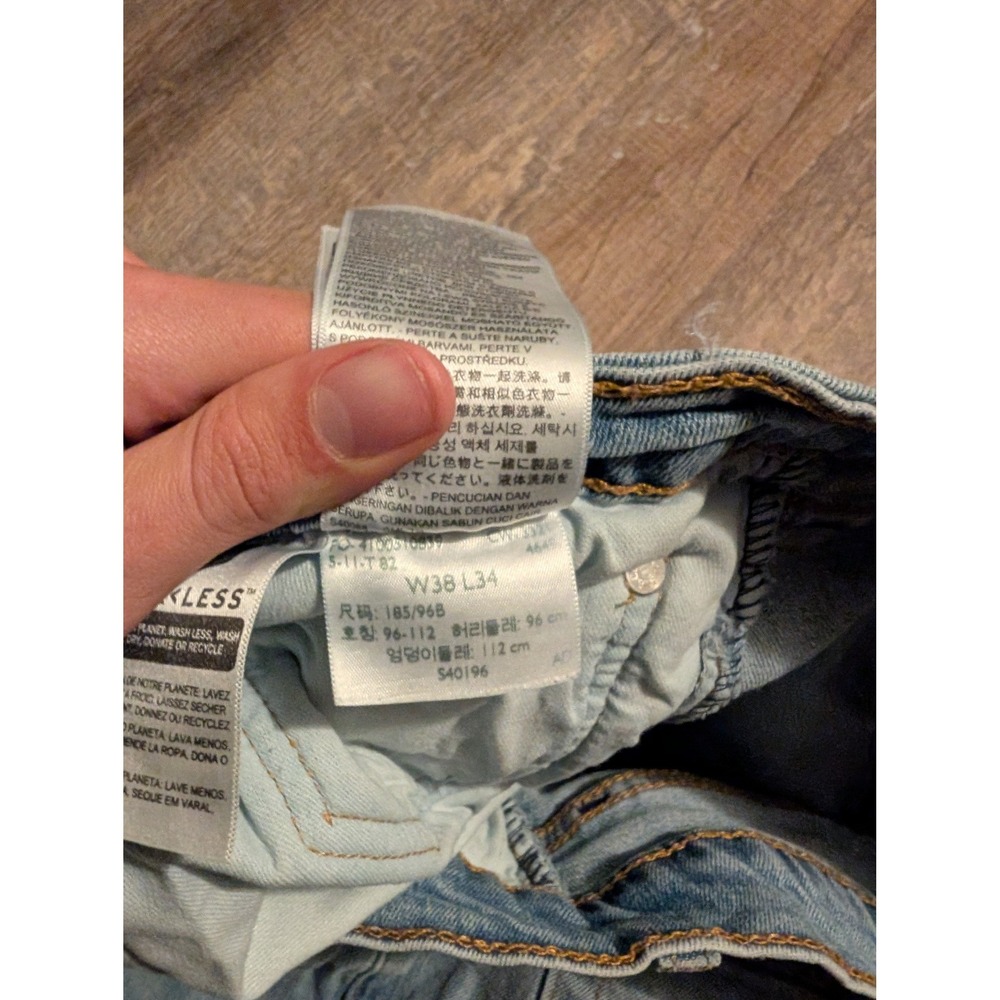 Levis 511 Slim Fit Mens 38/34 Lot of 2 Light Wash Ripped Distressed Denim Jeans - Picture 6 of 16